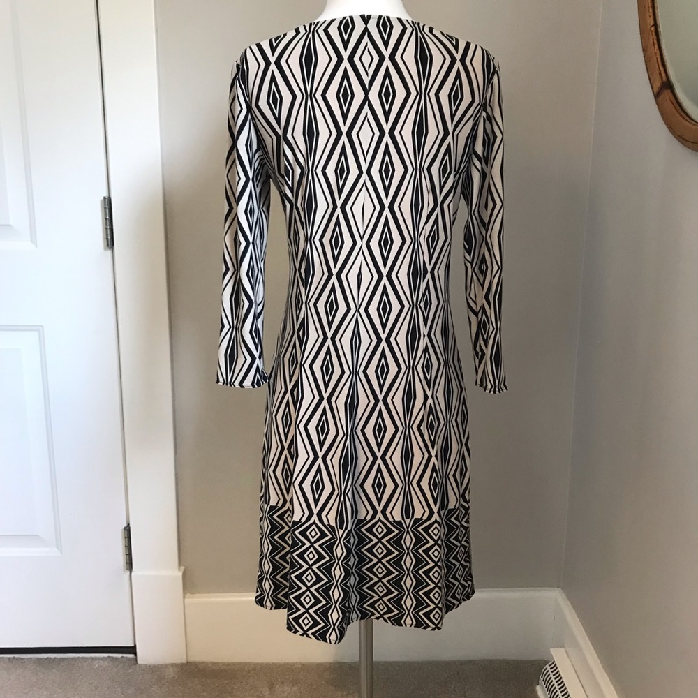Muse Dress - Picture 2 of 6